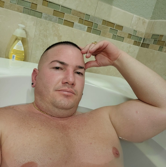 Poshmark profile picture for @yordan